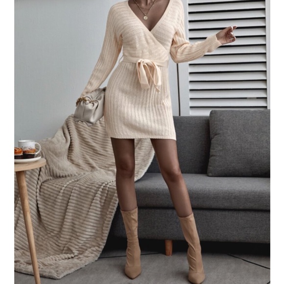 SOLD OUT - Picture 3 of 6